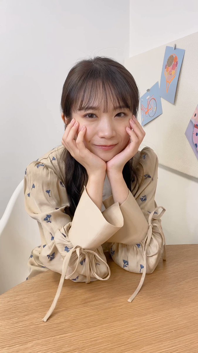 公式】乃木坂46 秋元真夏 卒業記念写真集 『振り返れば、乃木坂