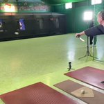 剣術使いの達人現る!時速200キロのスピードボールも一刀両断!