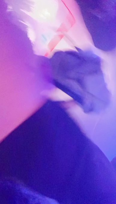 Los que me acabé de ganar en @querida_disco Les gustó la mostradita de culo? ?? https://t.co/7ph1Y3Q