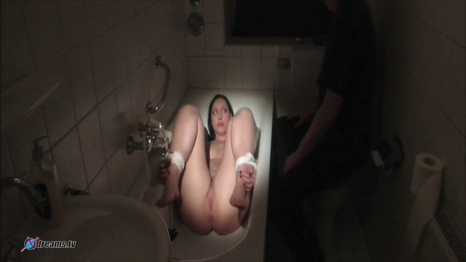 We just sold “Mia To Comple To Submit In The Bathtub”!

#BDSM #Domination #Slave

Featuring Mia

#mia