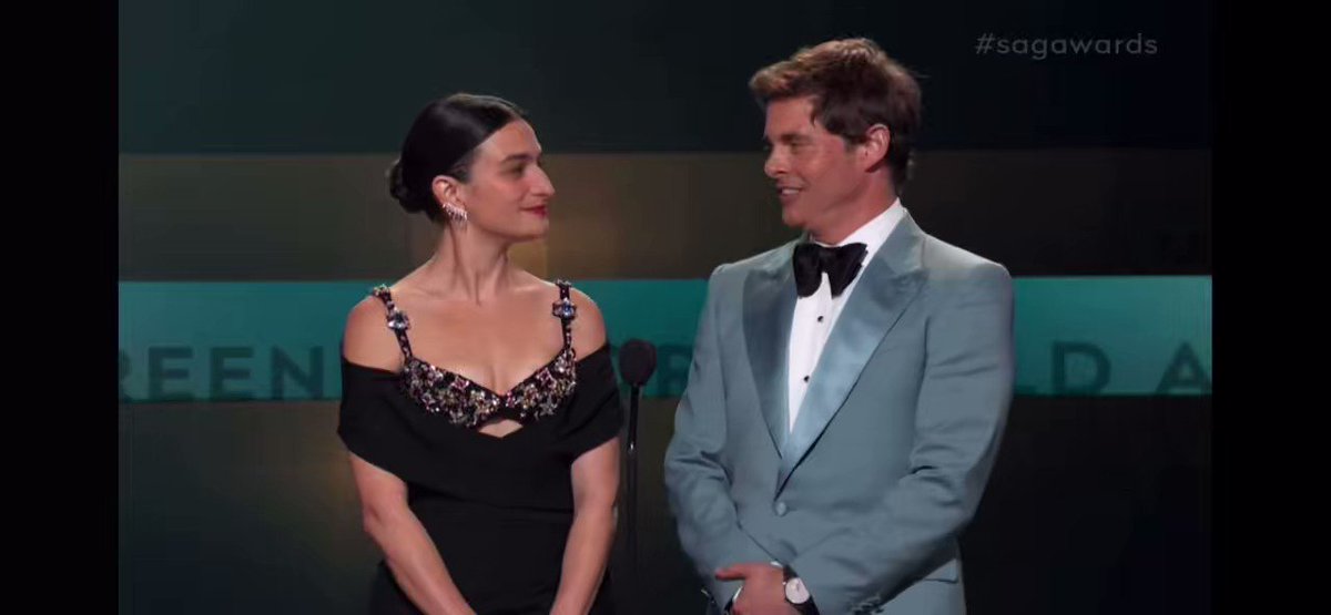 James and Jenny Slate presenting at the #SAGAwards.
https://t.co/hwWZb5d8hT