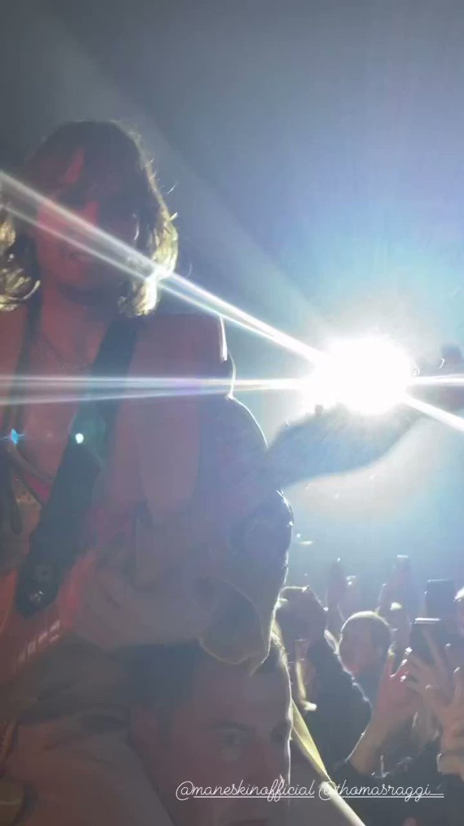 MÅNESKIN OFFICIAL on Twitter "🎥 Thomas Raggi on fire w/ ‘LA