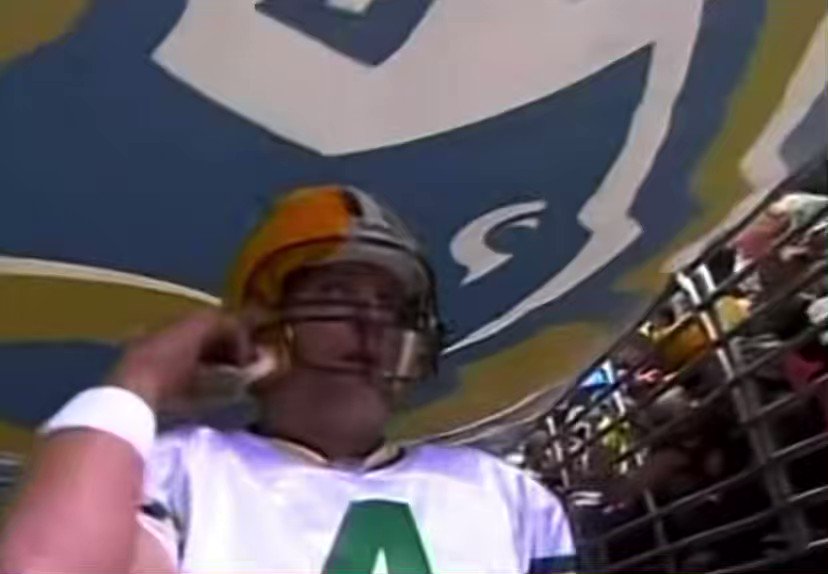 RT @NFL_vintage: Packers vs Rams (2007)
Week 15 https://t.co/ZMdhdsJqm2