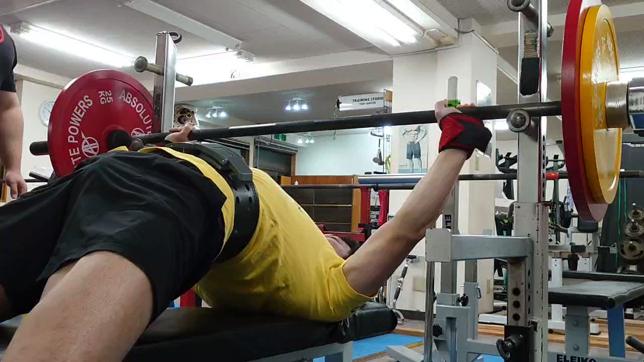 ベンチプレス105kg - Cerca / X