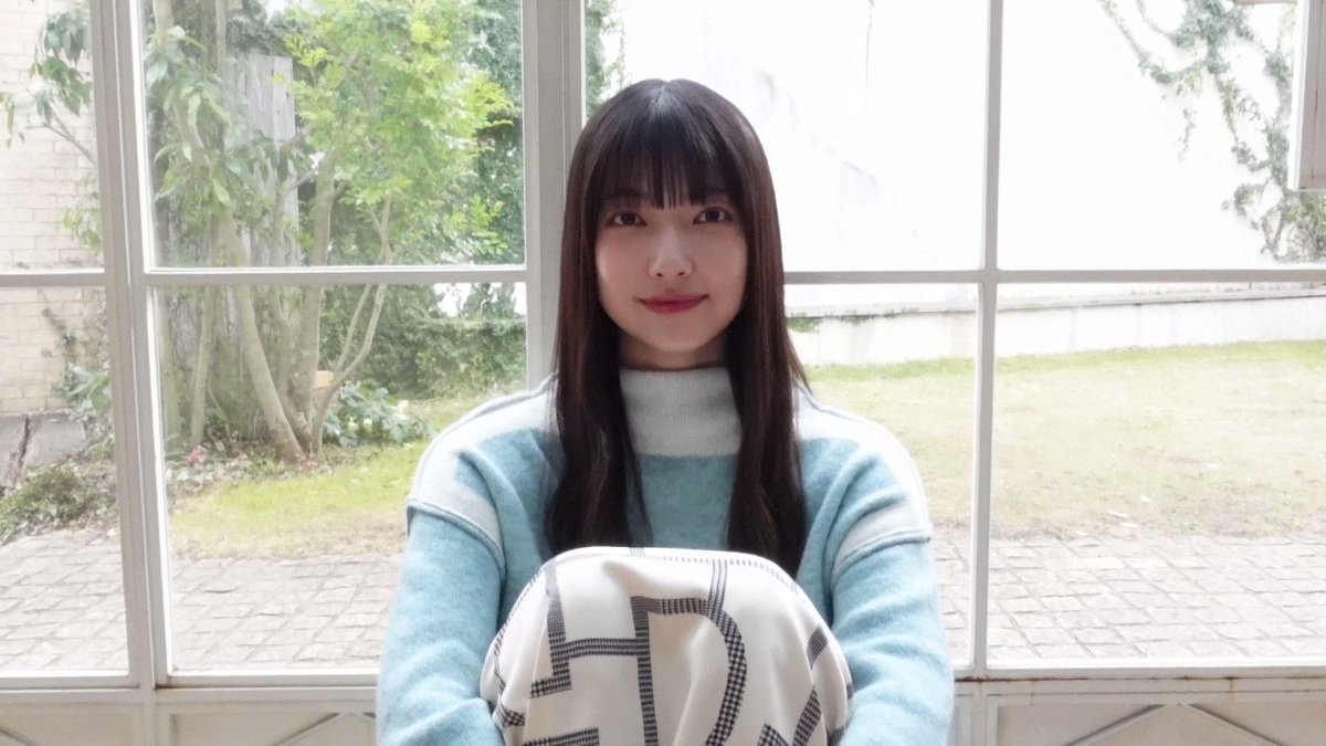 玲ページ 櫻坂46大園玲、爽やかな王道ビキニ姿披露 1st写真集「半分光、半分影