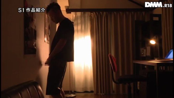 真似して壁に穴開けて突っ込んだらダメですよ？ｗｗｗｗ

本編はリプ欄から 👇
https://t.co/7dFBt9oqCl