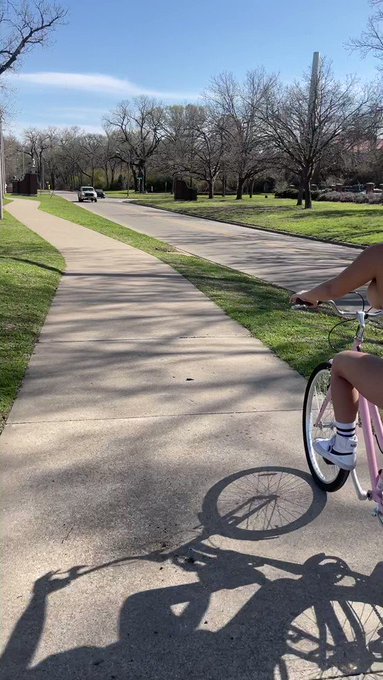 Beautiful day for a bike ride 🚲 ❤️ https://t.co/sZwQaLM46U