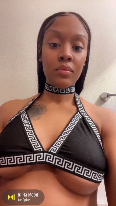 Last year I found myself, this year I&rsquo;m having my way 🤞🏽 https://t.co/Os7RxxeeRS<a href="/tag/her"class="tags"><span>#her</span></a>