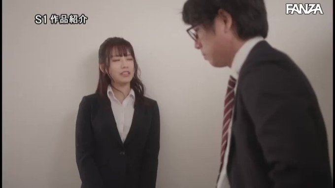 出張先で軽蔑している中年セクハラ上司とまさかの相部屋に…朝… 河北彩花 https://t.co/aRofOJTB1u