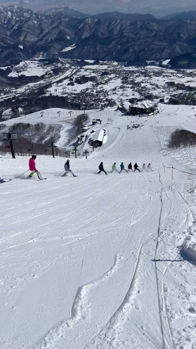 プルークデラで女性と男性の骨盤や股関節の使い方の違いを知ったアカウントはコチラです。

ところどころ見えるヨコずらしデラに逃げる人の気持ちが、判る。

そういえば、
デラベッピンって今でもあるの？ 