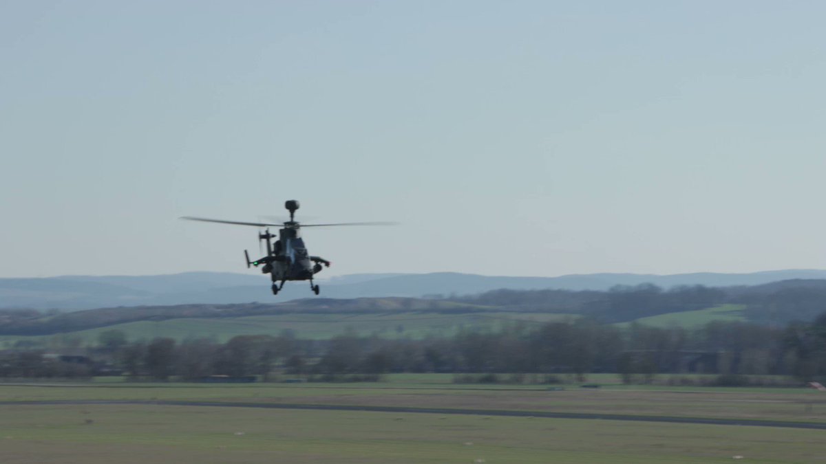 Bundeswehr Personal on Twitter "Traumberuf 🚁 Hubschrauberpilot 52 Interessierte kamen zu 2