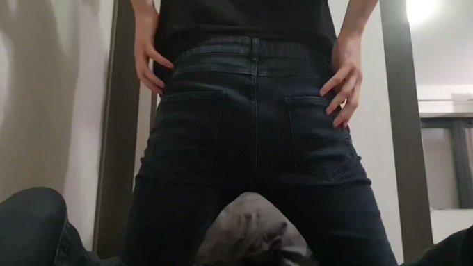 Let me strip for you ;3 enjoying what you see ? ?

 ( #pup #puppy #puppyplay #teen #ass #gay #femboy