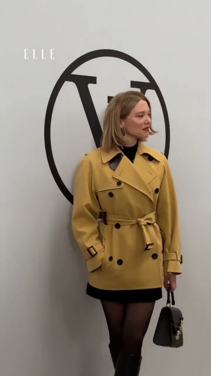 Lea Seydoux attends the Louis Vuitton Spring/Summer 2024