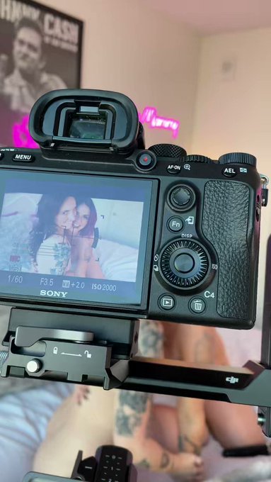 Just filmed a sexy Military Slut Porn with my best friend @SofiaSapphire__ 

Will be posting FREE on