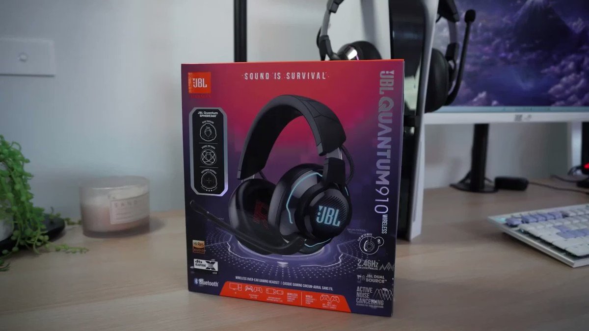 Feel your instincts heighten with the JBL Quantum 910 Wireless 🧡 @liessshy | #DareToDiveIn