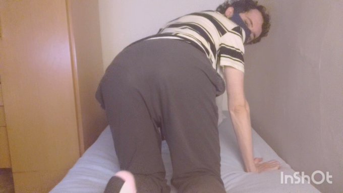 I had a surprise under my pajamas. ?

Full video on my Only Fans (link in bio)

10 retweets and I'll
