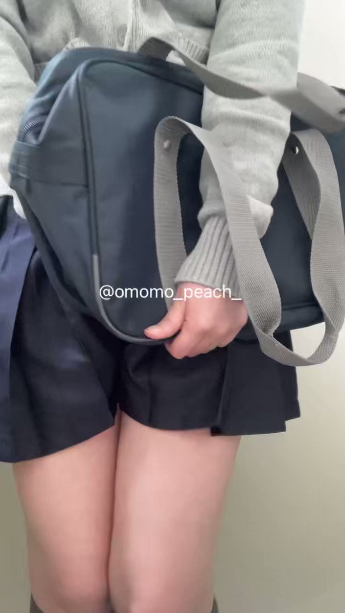おしっこ我慢 前押さえ 