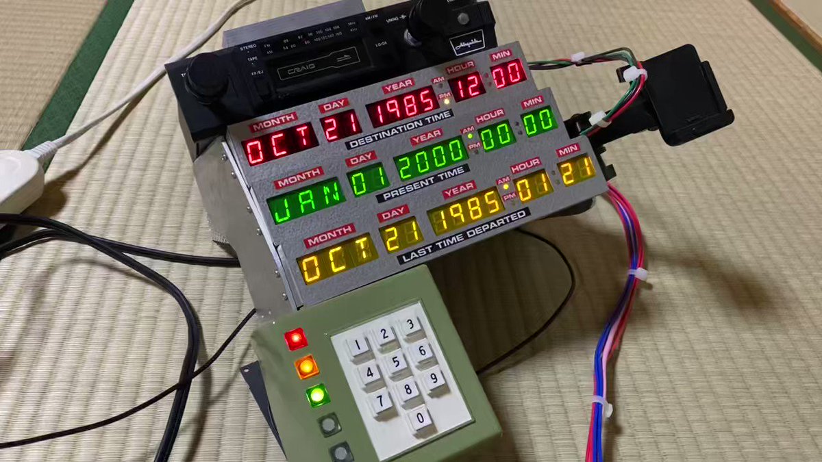 バックトゥザフューチャー BTTF デロリアン タイムサーキット レプリカ 51S5OoYoRBL._UF350,350_QL80_.jpg