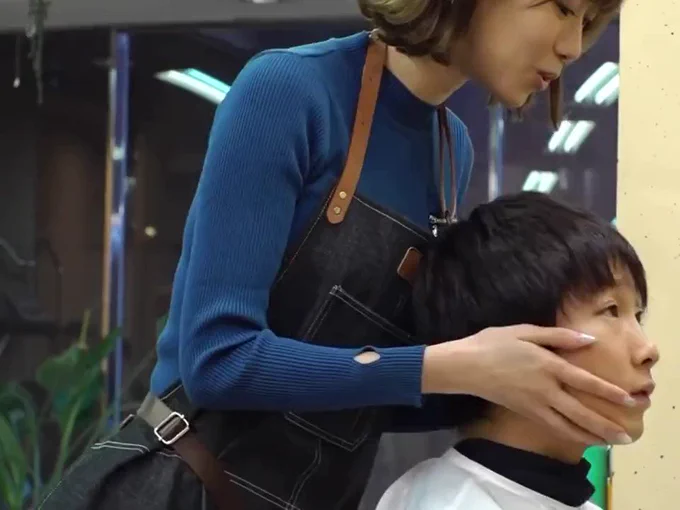 サービス精神が旺盛すぎる美人美容師。 「黒川すみれ」