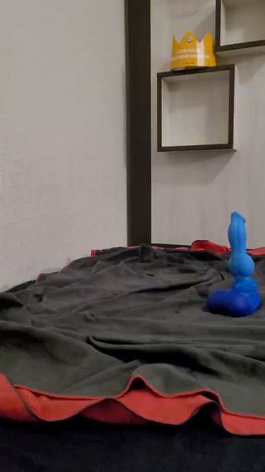 Cumming while being fucked is the beeeeest uwu

Toy from @ToysJuliet by #Nothosaur @NothosaurToys

(#femboy
