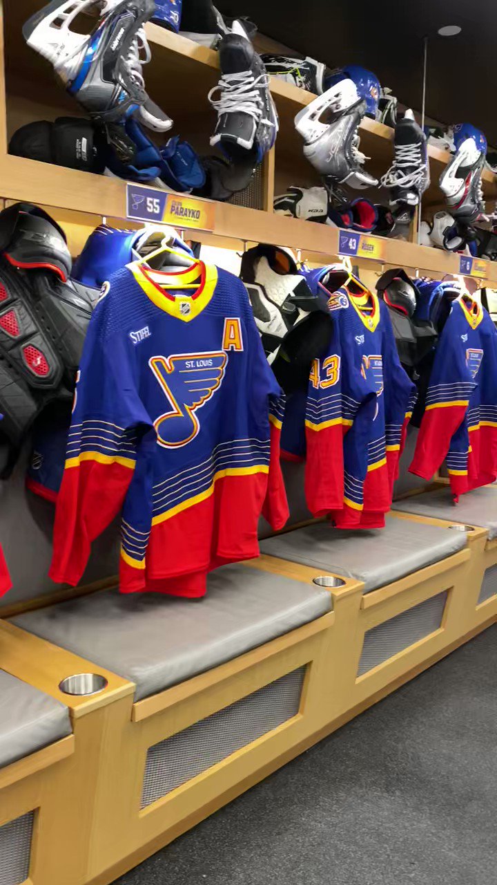 St. Louis Blues - Let's party like it's 1995 ๐ถ