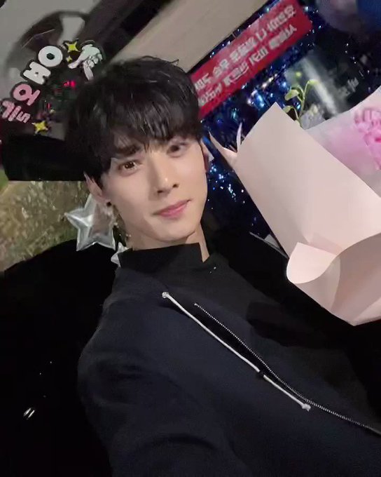 アイランド撮影終了お疲れさまでしたCr. Eunwoo's IG#chaeunwoo #차은우_아일랜드_고생했수요한 