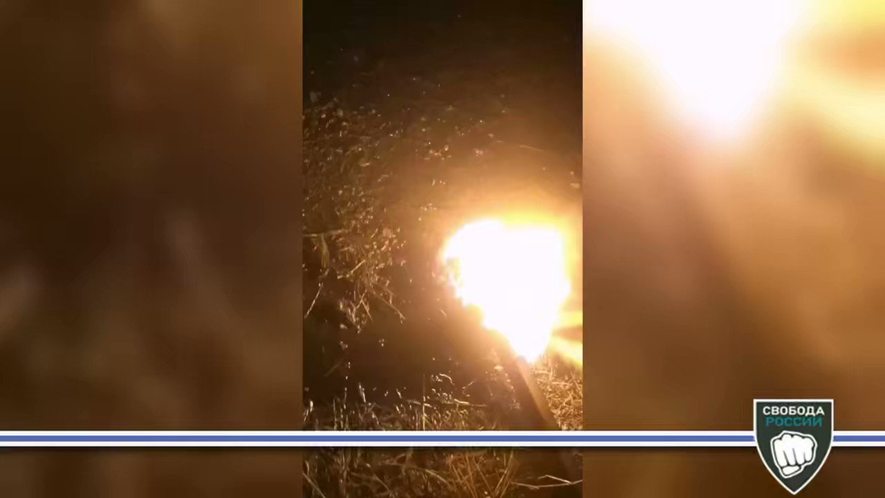 [分享] 俄羅斯遠東地區的Su-27戰機疑似被縱火