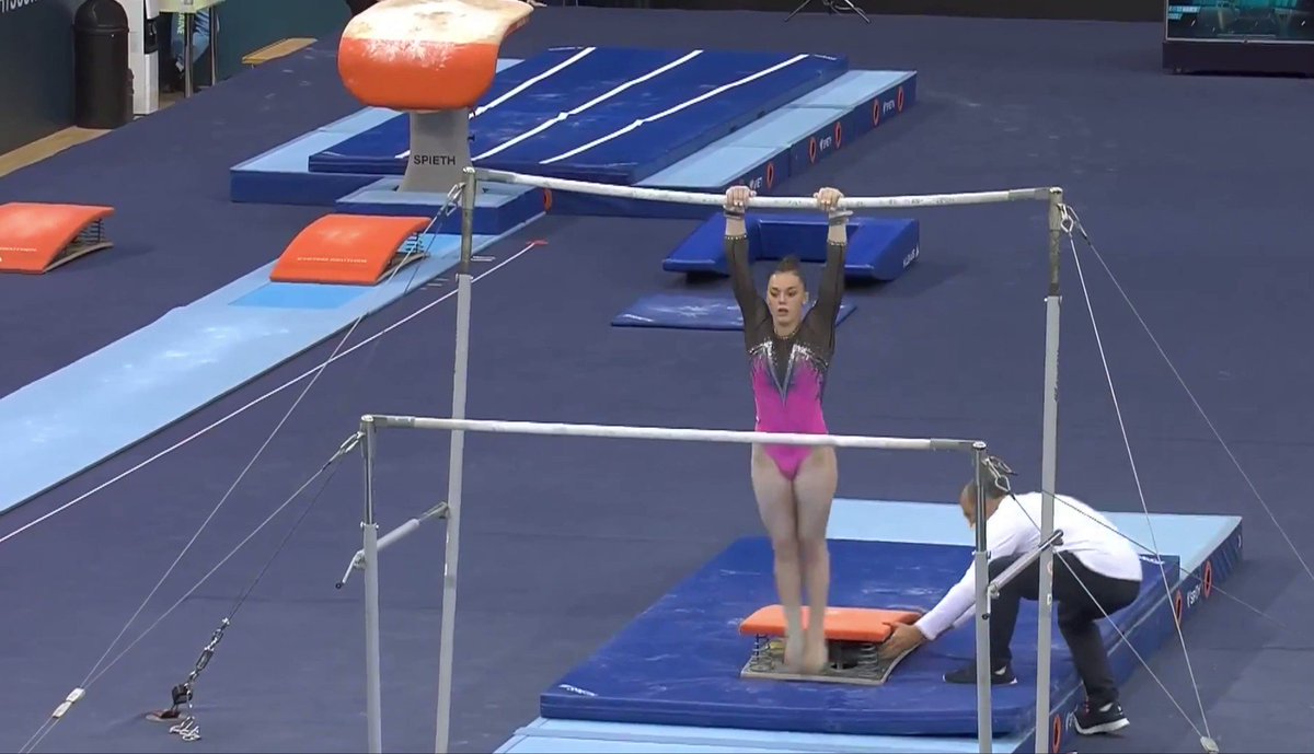 FIG on Twitter Villa 🇮🇹 Uneven Bars Impeccable opening