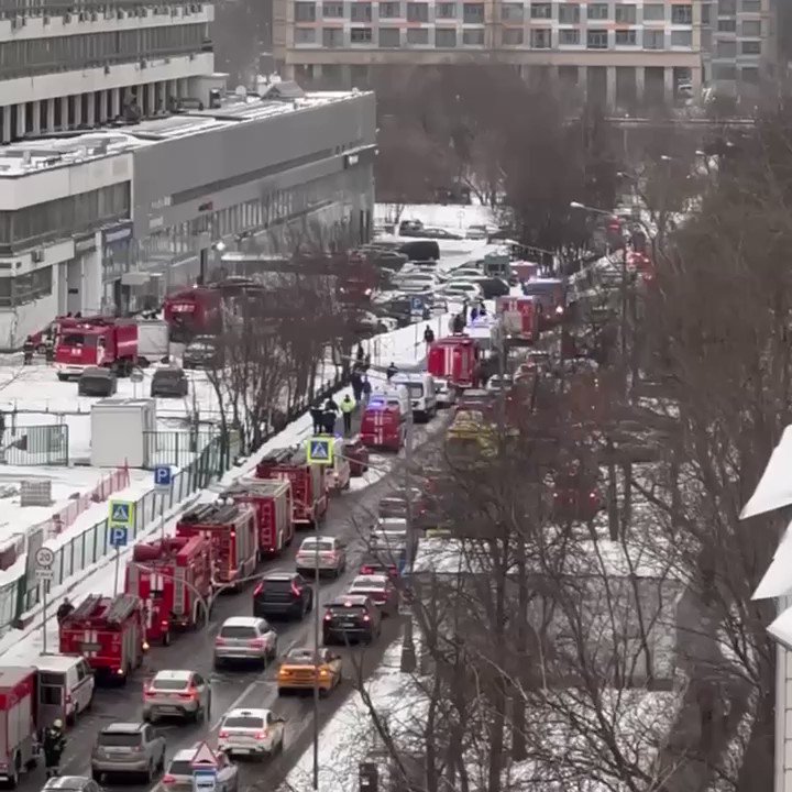 Glory to Ukraine 🇺🇦🇲🇩🇷🇴🇪🇺🇺🇲 on Twitter: " ️В Москве горит офис ...