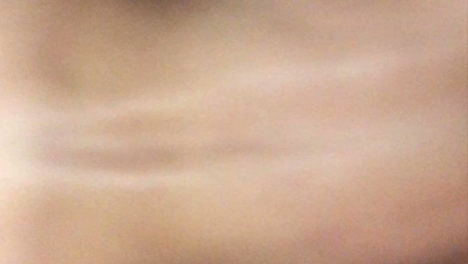 ??No pudé resistir a ese culón y me lo pre?é 3 veces seguidas. Míratelo ya en mi OnlyFans !
??Couldn't
