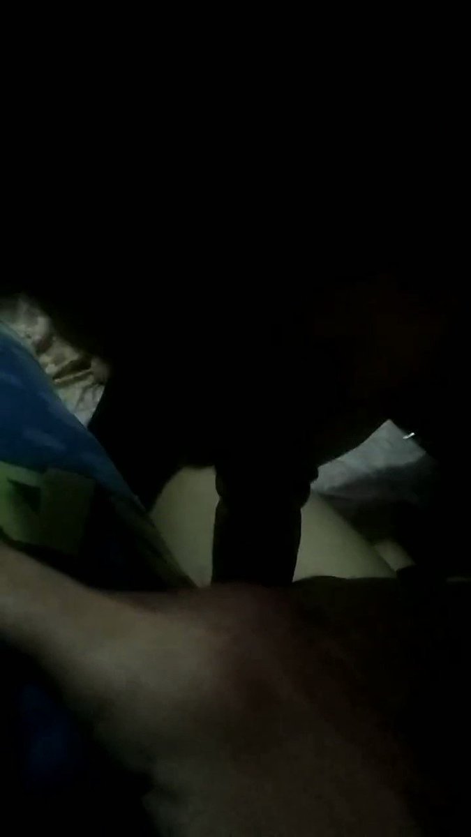 Subtitle lokal mempermudah menikmati setiap adegan intim