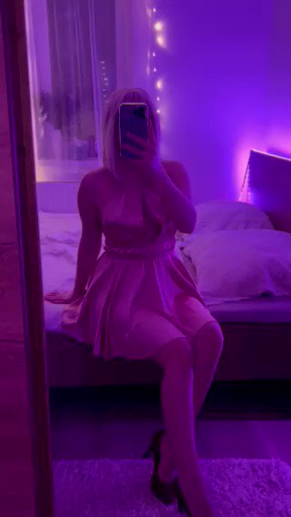 Short little dress and high heels 😛 https://t.co/7FgricyYqb<a href="/tag/newprofilepic"class="tags"><span>#newprofilepic</span></a>
