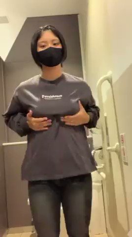 Masturbating in the toilethttps://t.co/6oDhP... - Download Twitter Videos   