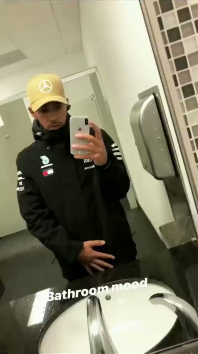 RT @acejyuno: lewis hamilton bathroom mood kai rover vibing https://t.co/TcJu8ZVnIU