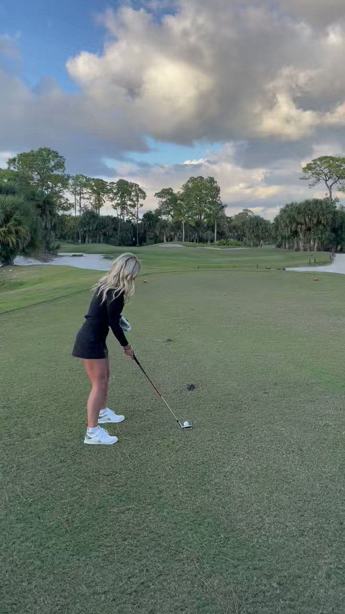 golfergirlem on Twitter "Pin high 🏌️♀️ Golf golfer golflife