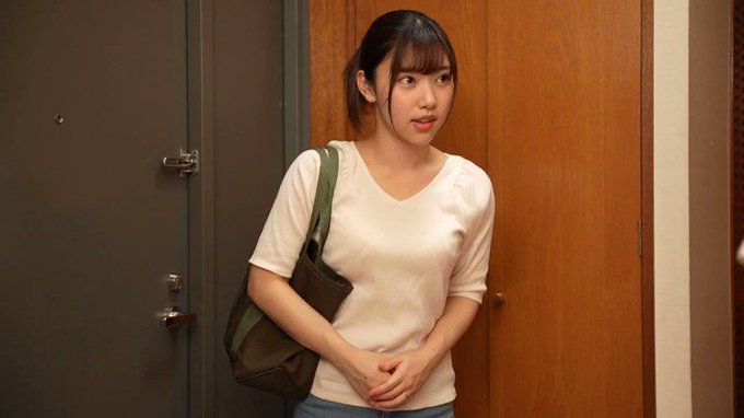 自宅に呼んだ家事代行おばさんが色白で尻がデカくてしかも巨乳

本編はリプ欄から 👇
https://t.co/jI2DQvYqo6
