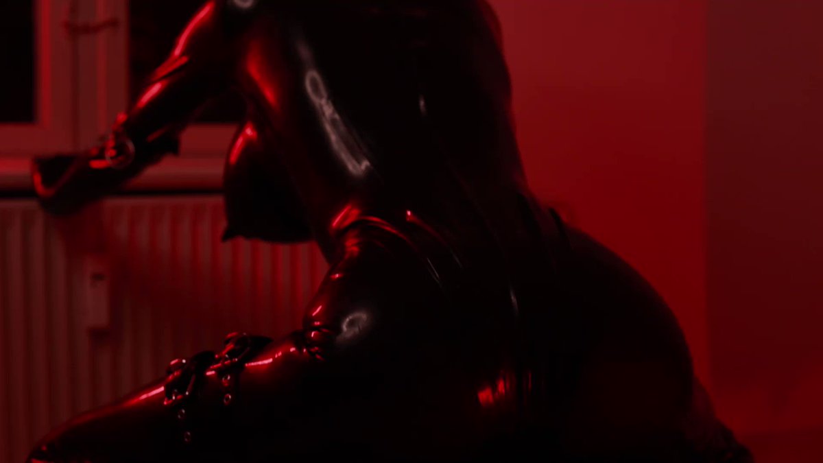 Play video: Preview of: Nocturnallatex !TEASER!  New 8 minute onlyfans loyalfans subscriber clip!