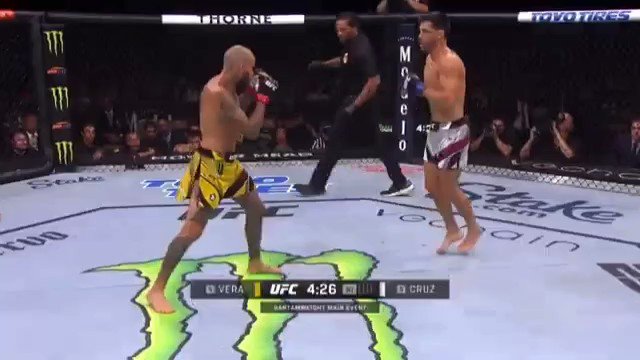 One week until a banger BW bout

Here's Chito adjusting against the head movement of Dominick Cruz to score a brutal knockout. https://t.co/dcnIBo0C4O