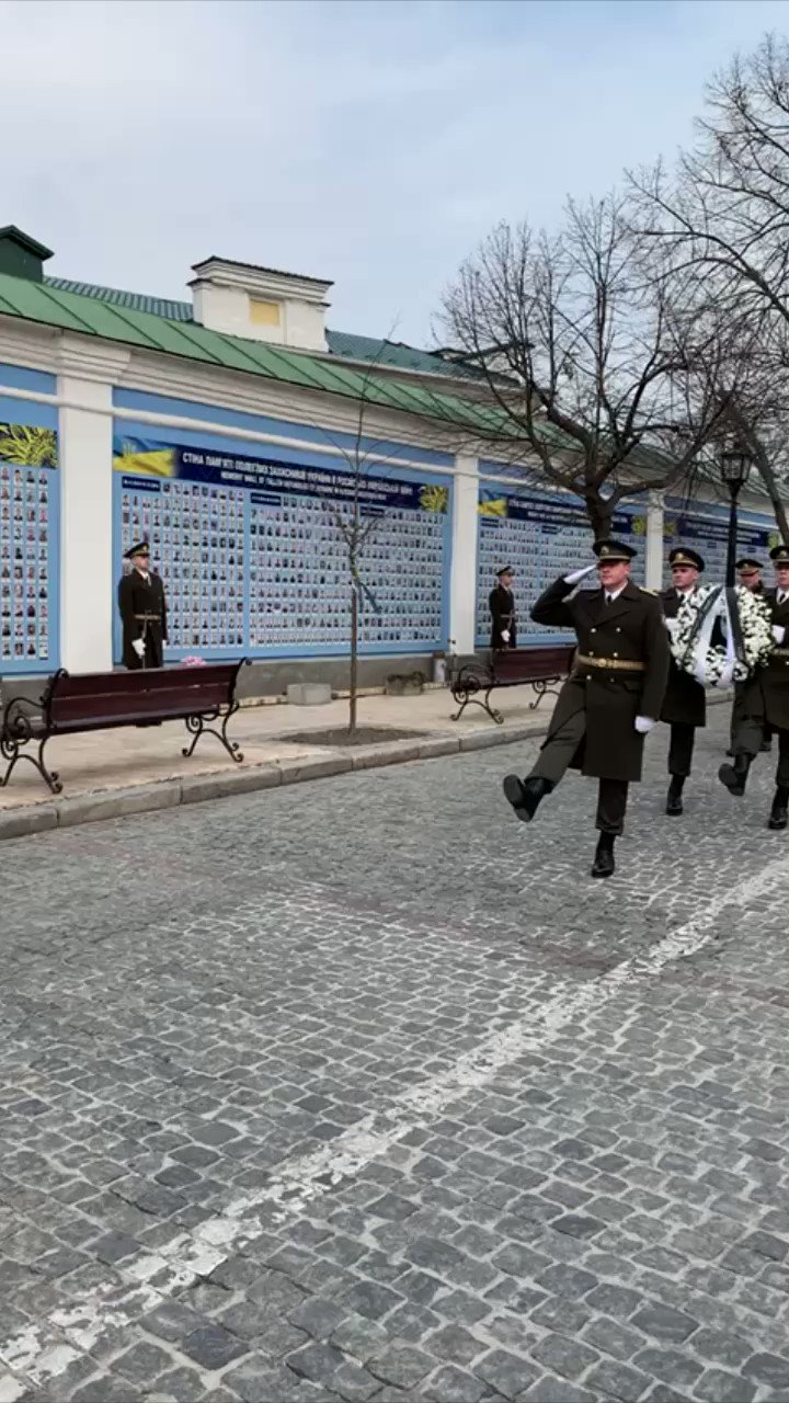 Посольство Японії в Україні on Twitter: "21 березня під час візиту до ...