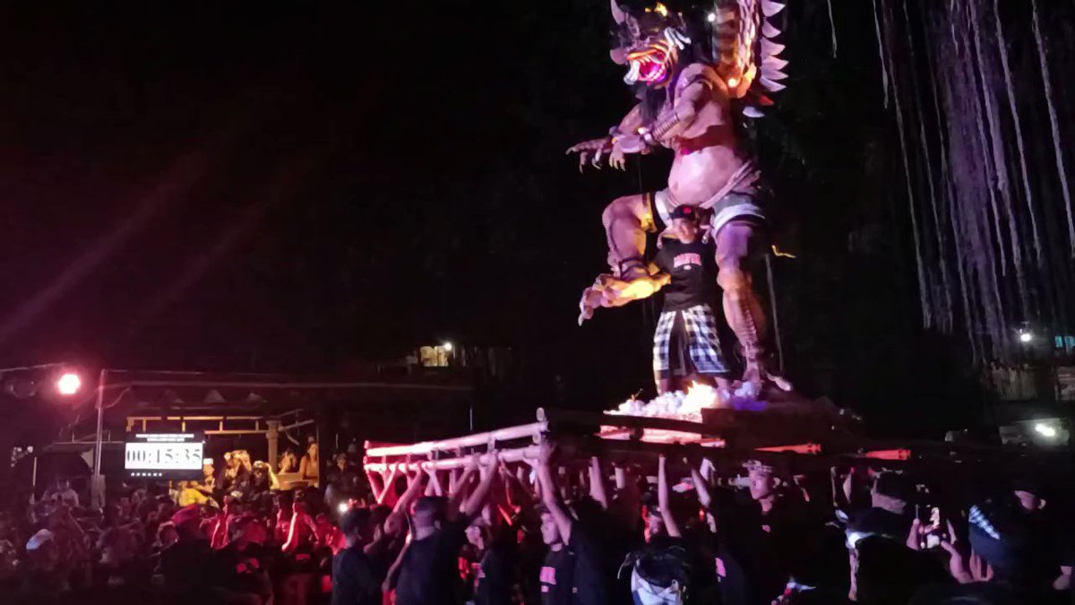 オゴオゴを簡単に瑞在の方へ説明するとしたら、バリのファスナハトです😂 