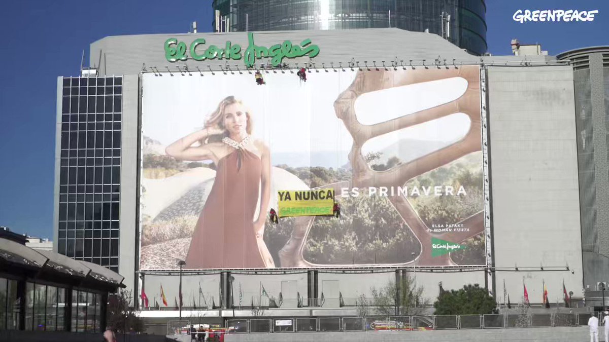 冒頭を「決して春ではない」と読むように変更しました。 
エル コルテ イングレスの有名なスローガンである「もう春です」は、この季節に変わっていません。気候の緊急事態がゲームのルールを変えて以来、グリーンピースは象徴的な広告を利用して別のメッセージを発信

もう春じゃないから！ 