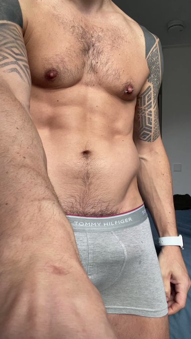 Woke up horny, come over and let’s cuddle! RT to apply ? https://t.co/4mnMMRmdgN