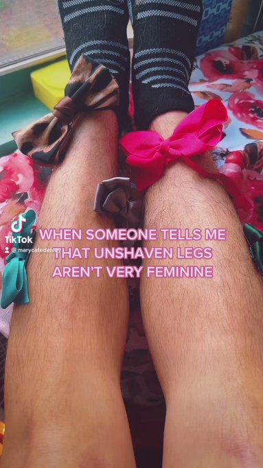“It isn’t feminine to let your leg hair grow” #lol #gfy #ifeelpretty #WomanLifeFreedom https://t.co/