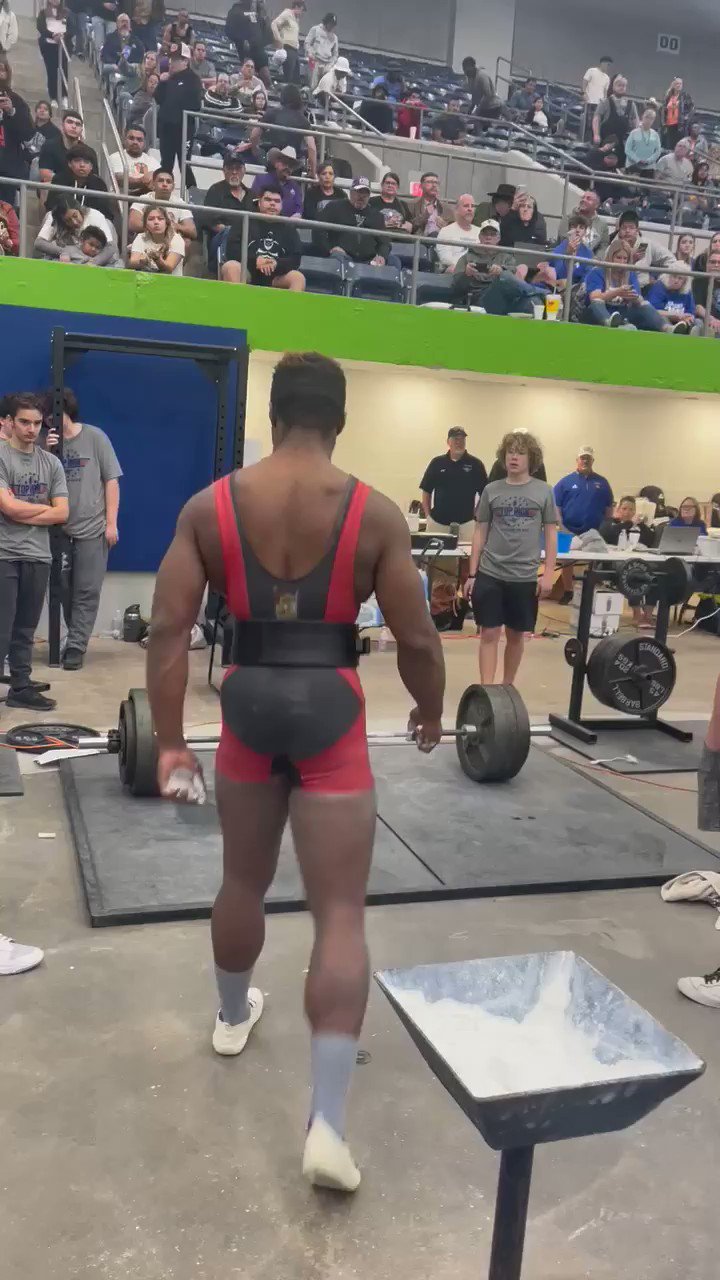 Lubbock Man Breaks World Record for Power-Lifting in His Weight Class