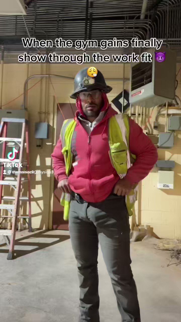 rogelio medina on X: @KEKANALMETA @MissBNasty From construction to porn  😅✌🏼 t.colARseXHOpQ  X