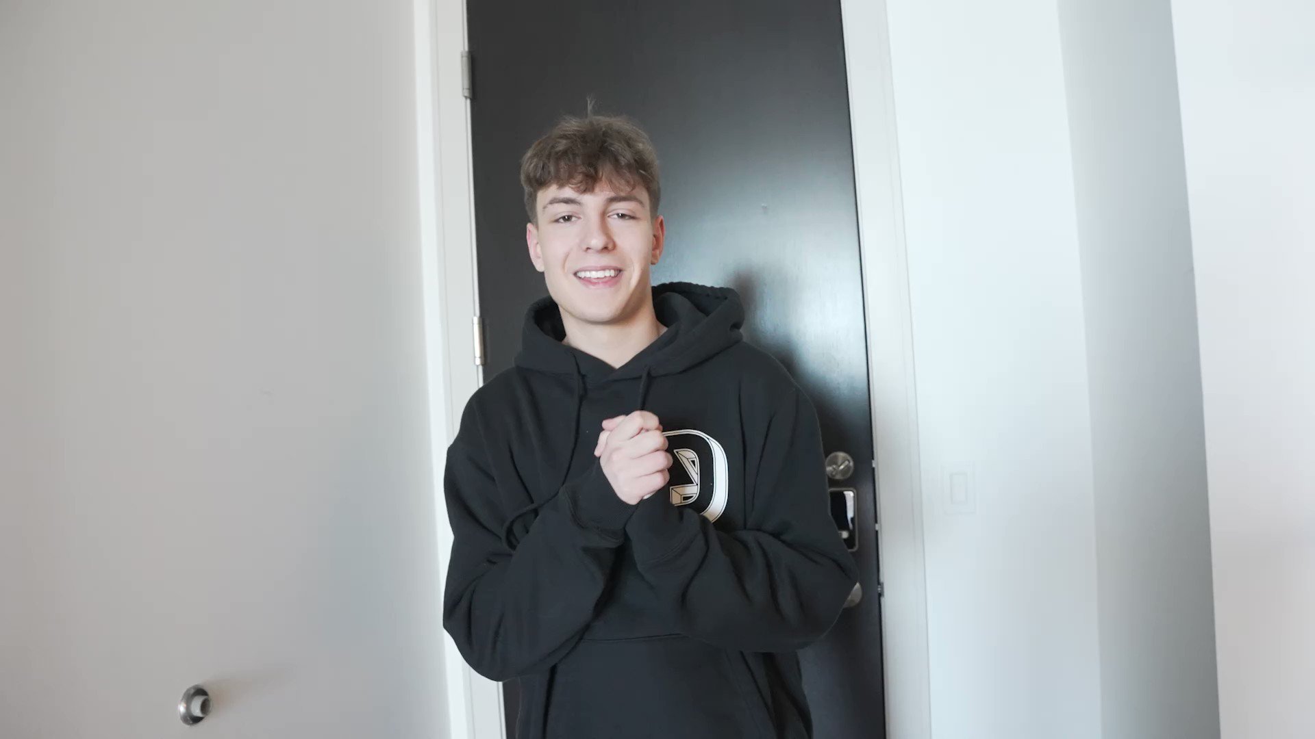 Clix (Clix) / Twitter