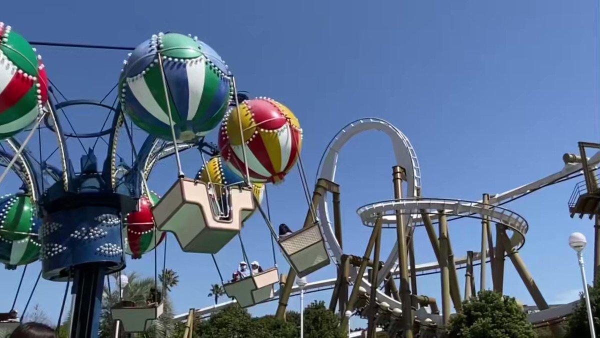 回るアトラクションといえば、トマティーナを思い浮かべてました。
#志摩スペイン村 