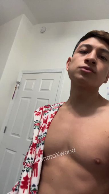 I’ve been so horny all day ?. Like and rt if you wanna see me shoot my load ?? ? @alejandroxwood1

⁃10%