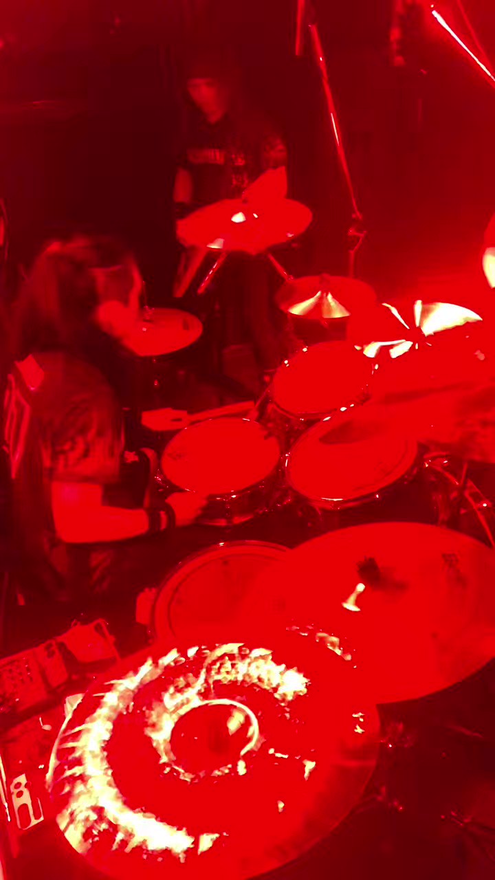 トーマス ｾｯｸｽﾏｼﾝｶﾞﾝｽﾞDRUMMER (@bonjiiiiiiiiii) / X