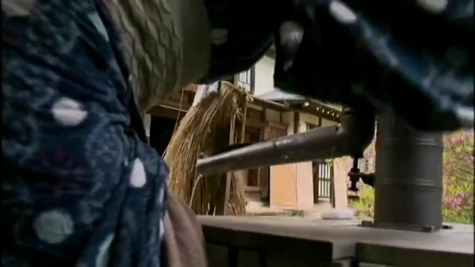 優しい夫と慎ましい生活を嫁。 豊ではないが幸せに暮らしていた。 ただ一点。夫の勃起不全を除いては…。 ある日、嫁を不憫に思った義父が家を訪れた時、強引な義父に押し切れら、嫁は義父を受け入れてしまった。 性に渇望していた嫁の体を快感の波で覆い尽くした…。 それから二人は…。